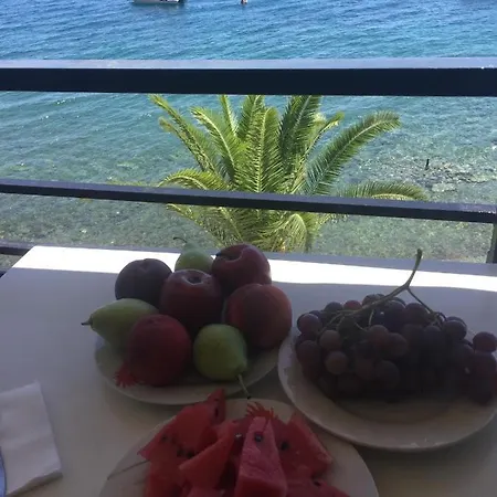Summer Apartment Agioi Theodoroi